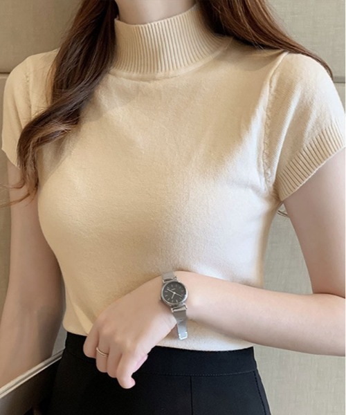 kirakiraShop(キラキラショップ)の「サラッと着られて、上品見え。毎日に寄り添う 半袖ハイネック サマーニット(ニット/セーター・レディース・アイボリー/ブラック/グレー/パープル/イエロー/ピンク/グリーン/オフホワイト/ベージュ/レッド/ブラウン/ブルー系その他/ピンク系その他/ネイビー・FREE)」の3枚目の写真