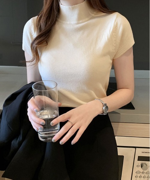 kirakiraShop(キラキラショップ)の「サラッと着られて、上品見え。毎日に寄り添う 半袖ハイネック サマーニット(ニット/セーター・レディース・アイボリー/ブラック/グレー/パープル/イエロー/ピンク/グリーン/オフホワイト/ベージュ/レッド/ブラウン/ブルー系その他/ピンク系その他/ネイビー・FREE)」の20枚目の写真