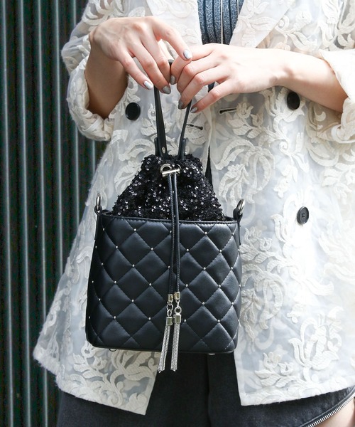 HARE(ハレ)の「2WAYキンチャクバケットショルダーバッグ(HARE)(ショルダーバッグ・レディース・ブラック/アイボリー/ホワイト/ブラック系その他/ブラック×シルバー/ブラック系その他2/ブルー・FREE)」の7枚目の写真