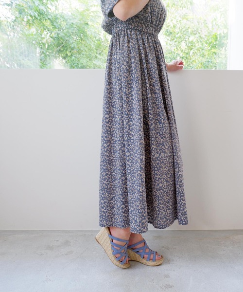 MODE KAORI（モードカオリ）の「クロスラインウェッジサンダル