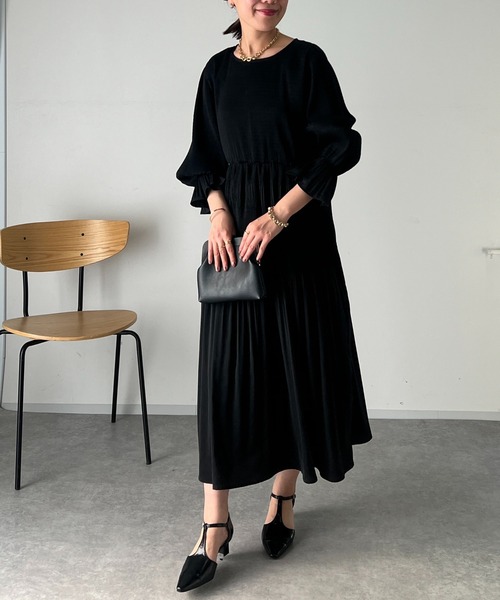 EVOL（イーボル）の「【EVOL(イーボル)】Tストラップヒールパンプス（パンプス・レディース・シルバー/ブラック・24.5/23.5/22.5）」の19枚目の写真