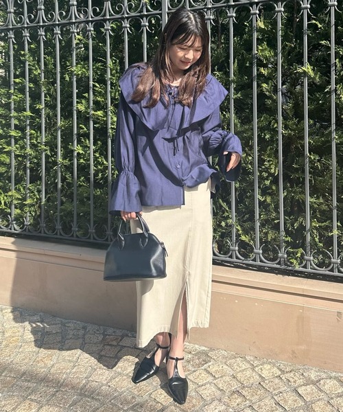 EVOL（イーボル）の「【EVOL(イーボル)】Tストラップヒールパンプス（パンプス・レディース・シルバー/ブラック・24.5/23.5/22.5）」の10枚目の写真