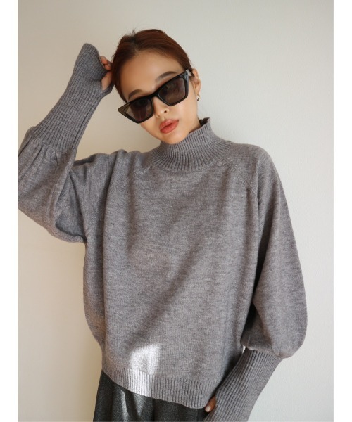 TRUNC(トランクエイティーエイト)の「Finger Hole Volume Sleeve Knit(ニット/セーター・レディース・グレー・FREE)」の2枚目の写真