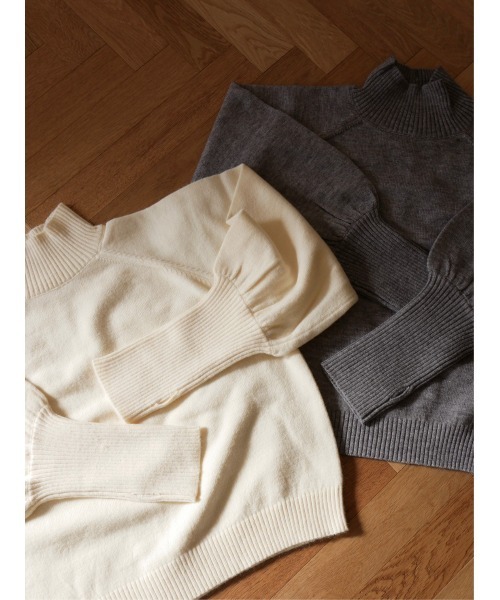 TRUNC(トランクエイティーエイト)の「Finger Hole Volume Sleeve Knit(ニット/セーター・レディース・グレー・FREE)」の17枚目の写真