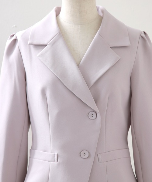 Cheek（チーク）の「袖開きショートテーラードジャケット（テーラード