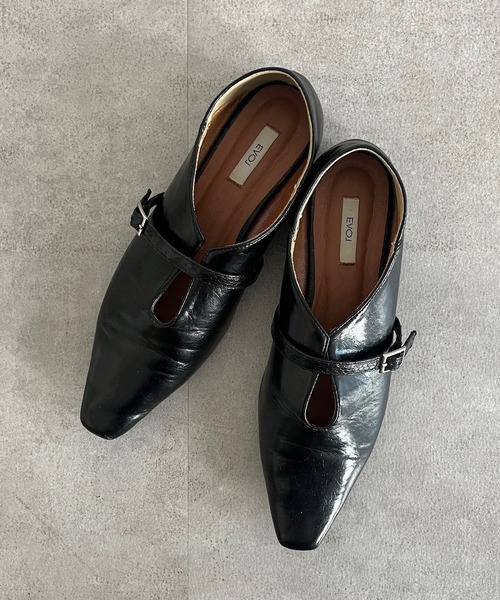 DouDou（ドゥドゥ）の「【WEB限定】ソフトスクエアUカットベルトフラットパンプス（パンプス・レディース・シルバー/アイボリー/ブラック・23cm/24cm）」の11枚目の写真