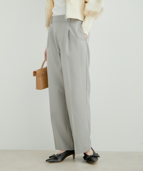 VIS(ビス)の「美HITワンタックストレートパンツ【洗える】(スラックス・レディース・ベージュ/ネイビー/グレー/グリーン・S/M)」の2枚目の写真