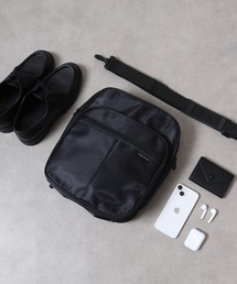 VALENTINO MICHELLE タテ型 A4自立ショルダー　お仕事、普段使い幅広く使えるショルダー