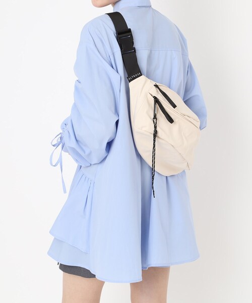 Ober Tashe(オーバータッシェ)の「ナイロン ボディバッグ(ボディバッグ/ウエストポーチ・レディース・ブラック/アイボリー/グレー・FREE)」の22枚目の写真