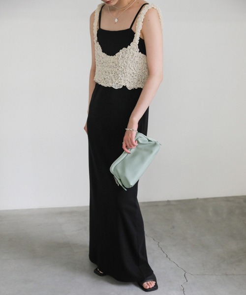 select MOCA(セレクトモカ)の「ウェーブデザインショルダーバッグ(ショルダーバッグ・レディース・ブラック/アイボリー/ライトブルー・FREE)」の5枚目の写真