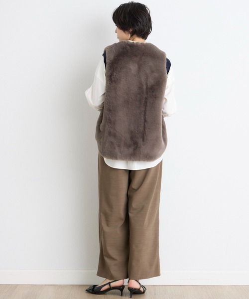 INED CLARO（イネドクラロ）の「エコファーベスト（ブルゾン・レディース・アイボリー/グレー/モカ・フリー）」の8枚目の写真