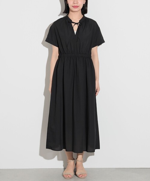 美品 BEAMS HEART パールネックコクーンワンピース ひざ丈 黒 美品 BEAMS HEART パールネックコクーンワンピース ひざ丈 黒