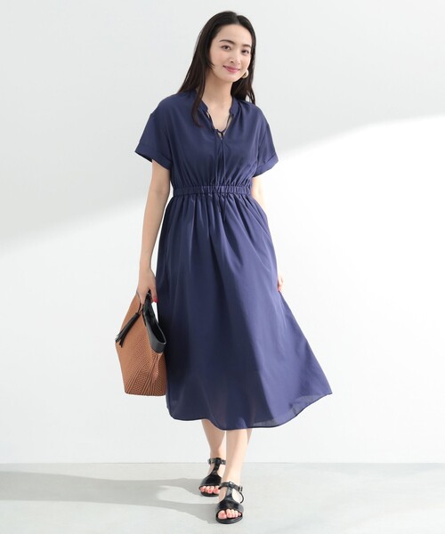 BEAMS HEART（ビームスハート）の「ギャザー スキッパー ワンピース（ワンピース・レディース・ブラック/パープル系その他2/ベージュ/ブルー/ブラウン系その他4・FREE）」の6枚目の写真