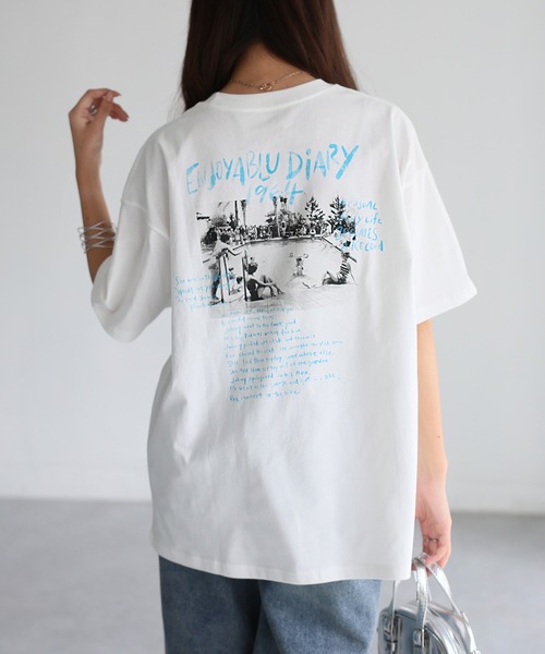セール】手書き風ロゴバックプリントフォトTシャツ（Tシャツ