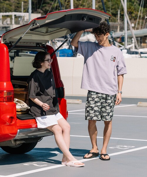 COLEMAN（コールマン）の「Coleman/コールマン Coleman×matsui×FREAK'S STORE 別注 コールマン matsui hug バックプリント クルーネック 半袖Tシャツ（Tシャツ/カットソー・メンズ・グレー/チャコールグレー/ホワイト/ラベンダー・MEDIUM/LARGE）」の5枚目の写真