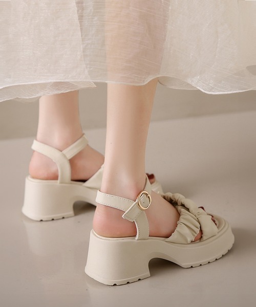 Miniministore（ミニミニストア）の「厚底サンダル 太ヒール クロスベルト 夏（サンダル・レディース・ブラック/アイボリー・23.0cm/24.5cm/22.5cm/24.0cm/23.5cm/25.0cm）」の16枚目の写真