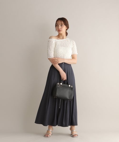 Andemiu(アンデミュウ)の「シャーリングカットT125016(Tシャツ/カットソー・レディース・ブラック/ピンク/オフホワイト・FREE)」の5枚目の写真