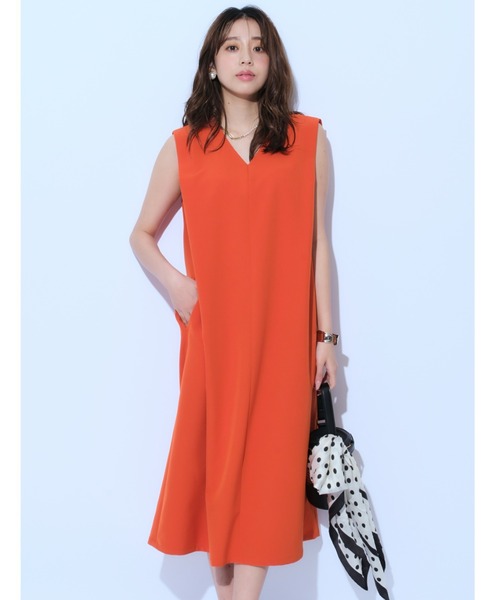 ⭐︎JUSGLITTY⭐︎ Ｖネックサマーワンピース　ホワイト JUSGLITTY（ジャスグリッティー）の「Vネックサマーワンピース