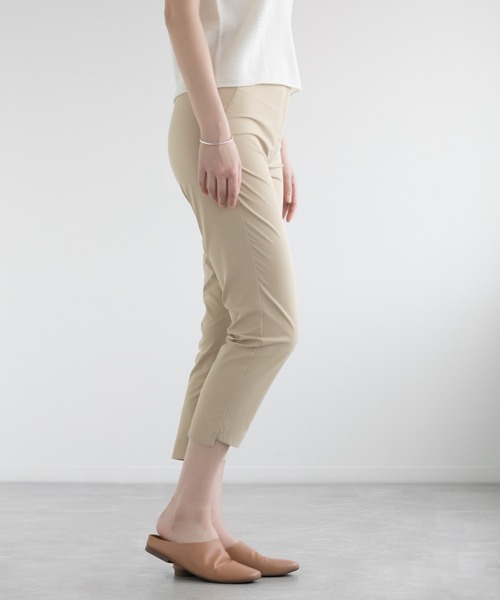DECADE CLASSIC(ディケイド クラシック)の「【DECADE CLASSIC】フィットテーパードパンツ (SS)(スラックス・レディース・ベージュ/ネイビー/ブラック・27/28/26)」の13枚目の写真