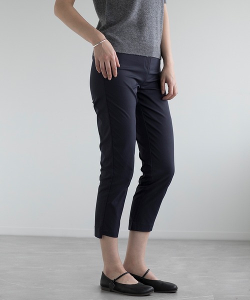 DECADE CLASSIC(ディケイド クラシック)の「【DECADE CLASSIC】フィットテーパードパンツ (SS)(スラックス・レディース・ベージュ/ネイビー/ブラック・27/28/26)」の8枚目の写真