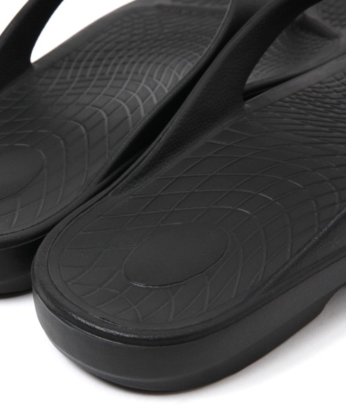 LEPSIM（レプシィム）の「EVAトングサンダル　112990（サンダル・レディース・ブラック/ベージュ・MEDIUM/LARGE）」の10枚目の写真