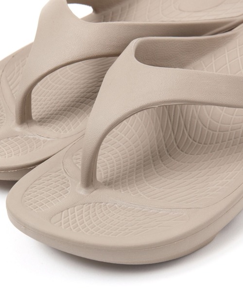 LEPSIM（レプシィム）の「EVAトングサンダル　112990（サンダル・レディース・ブラック/ベージュ・MEDIUM/LARGE）」の11枚目の写真