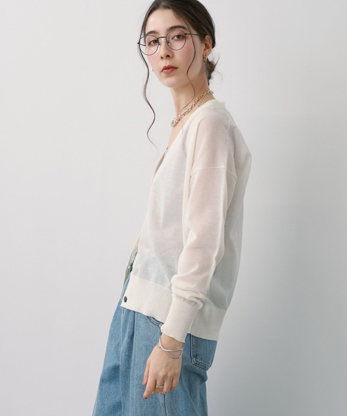 saloon（サルーン）の「SALOON(サルーン)/シアーVネックラメカーディガン【手洗い可】長袖（カーディガン/ボレロ・レディース・ブラック/ホワイト/グレー・FREE）」の19枚目の写真