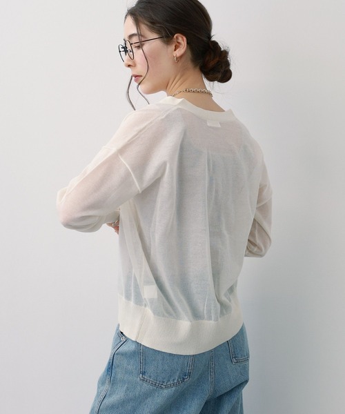 saloon（サルーン）の「SALOON(サルーン)/シアーVネックラメカーディガン【手洗い可】長袖（カーディガン/ボレロ・レディース・ブラック/ホワイト/グレー・FREE）」の8枚目の写真