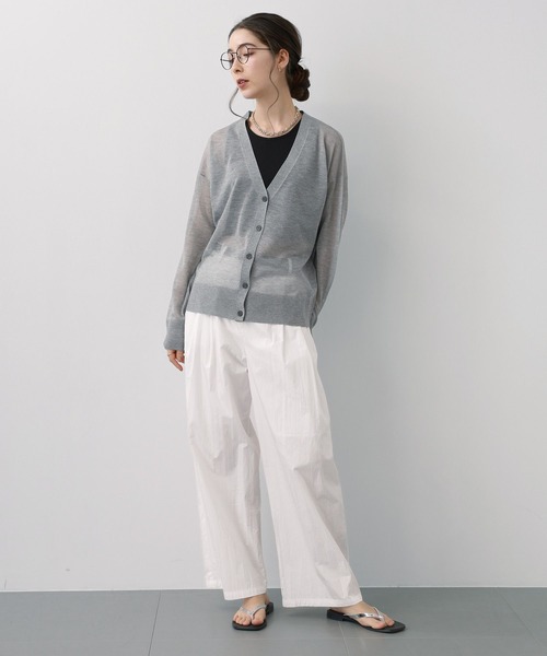 saloon（サルーン）の「SALOON(サルーン)/シアーVネックラメカーディガン【手洗い可】長袖（カーディガン/ボレロ・レディース・ブラック/ホワイト/グレー・FREE）」の9枚目の写真