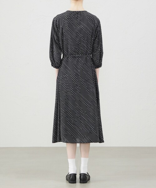 MACKINTOSH PHILOSOPHY(マッキントッシュ フィロソフィー)の「ドライタッチブザムワンピース(ワンピース・レディース・ダークネイビー/ブラック・36/38/34)」の7枚目の写真