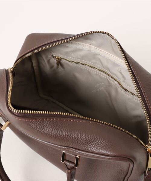 CHRISTIAN VILLA（クリスチャンヴィラ）の「【CHRISTIAN VILLA】キーチャーム付きベーシックレザーハンドバッグ(Q46486)（ハンドバッグ・レディース・ダークブラウン/ブラック・ALL）」の6枚目の写真