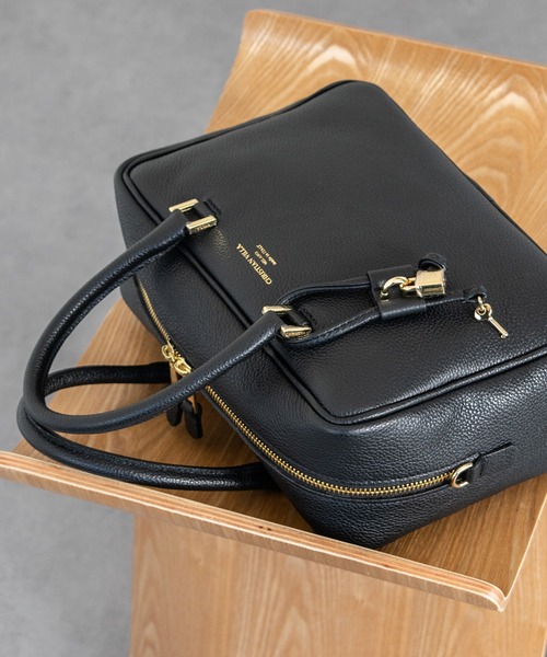 セール】【CHRISTIAN VILLA】キーチャーム付きベーシックレザー