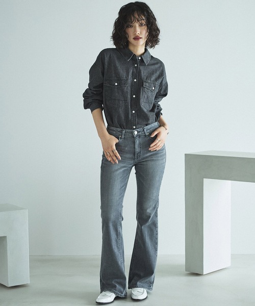 SOMETHING（サムシング）の「SOMETHING ビッグデニムシャツ（シャツ/ブラウス・レディース・ブルー/ブラック系その他・FREE）」の9枚目の写真