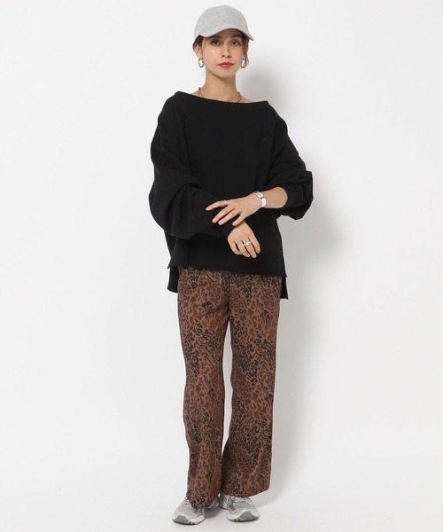 HEREIAM（ヘレイアム）の「【HEREIAM】オフショル裏毛プルオーバー（スウェット・レディース・ブラック/オフホワイト/バーガンディー・FREE）」の20枚目の写真