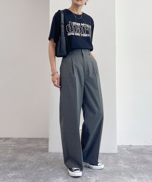 fredy emue(フレディエミュ)の「シルケットdiaryロゴTシャツ(Tシャツ/カットソー・レディース・オフホワイト/カーキ/ブラック・38)」の13枚目の写真