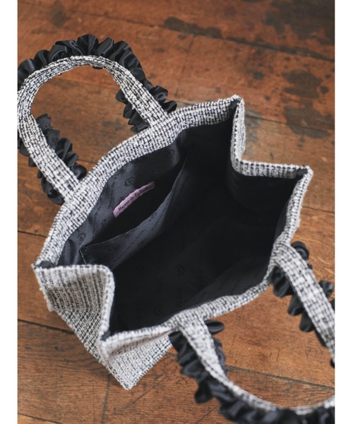 Maison de FLEUR（メゾンドフルール）の「EC限定ツイードスクエアトートSバッグ（トートバッグ・レディース・ブラック/ピンク・FREE）」の4枚目の写真
