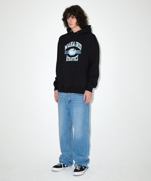 パーカー 「mahagrid/マハグリッド」 LION ATHLETICS HOODIE/ライオン アスレティクス プルオーバーパーカー レディース mahagrid/マハグリッド』 LION ATHLETICS HOODIE/ライオン