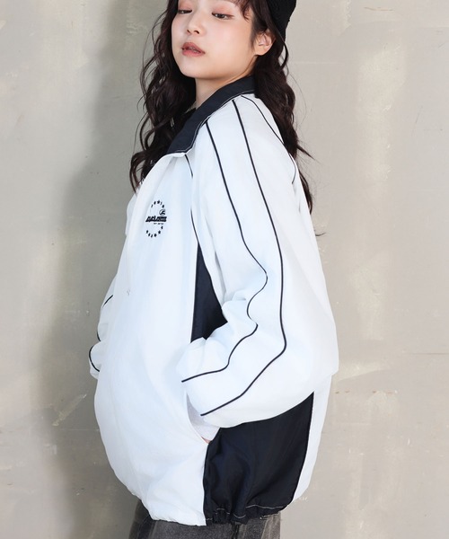 SPINNS（スピンズ）の「ストリート＆グランジ/ナイロンブルゾンジャケット パイピング（ナイロンジャケット・メンズ・ネイビー/オフホワイト/ブラック/ワイン・ONESIZE）」の6枚目の写真