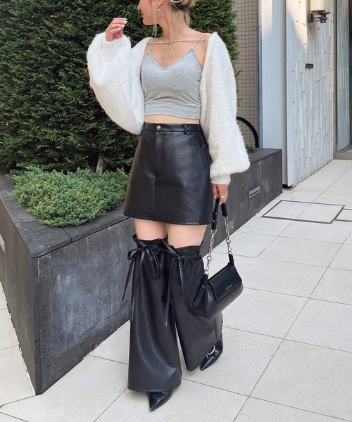 SPIRALGIRL(スパイラルガール)の「ラメシャギーチェーン付きボレロカーデ(カーディガン/ボレロ・レディース・ホワイト/シルバー/ピンク・FREE)」の9枚目の写真