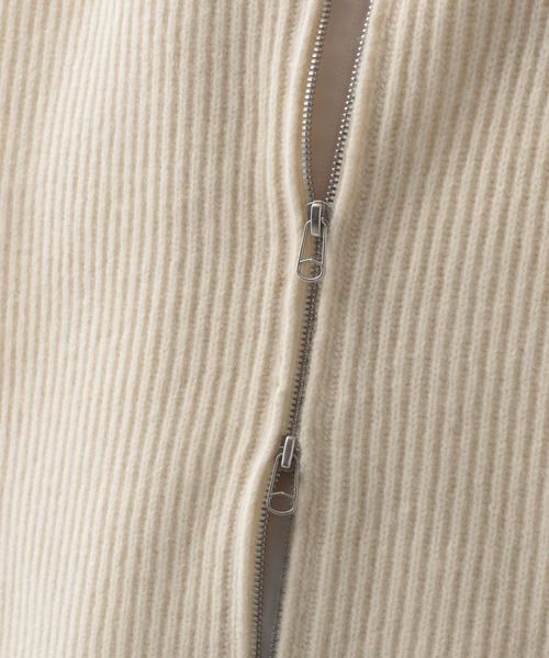 STERNBERG(スタンバーグ)の「ウールカシミヤドライバーズニット(ニット/セーター・メンズ・パープル・MEDIUM)」の15枚目の写真