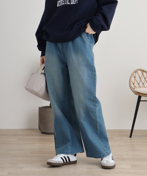atONE(アットワン)の「ウエストリブワイドストレートデニムパンツ(デニムパンツ・レディース・ネイビー/ワンウォッシュ/ブルー・L/LL/3L/4L/M)」の4枚目の写真