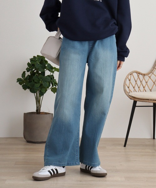 atONE(アットワン)の「ウエストリブワイドストレートデニムパンツ(デニムパンツ・レディース・ネイビー/ワンウォッシュ/ブルー・L/LL/3L/4L/M)」の5枚目の写真