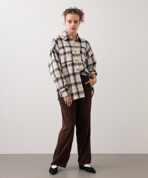 saloon(サルーン)の「SALOON(サルーン)/コーデュロイパンツ【手洗い可】(スラックス・レディース・ブラウン/ピンク/ネイビー・SMALL/MEDIUM)」の17枚目の写真