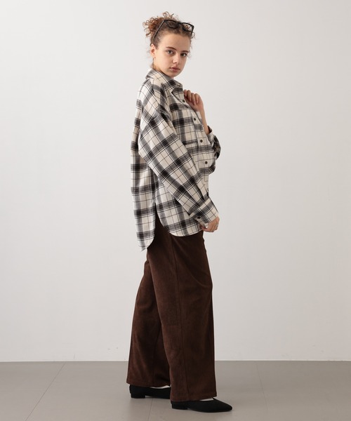 saloon(サルーン)の「SALOON(サルーン)/コーデュロイパンツ【手洗い可】(スラックス・レディース・ブラウン/ピンク/ネイビー・SMALL/MEDIUM)」の18枚目の写真