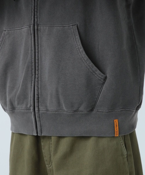 BAYFLOW(ベイフロー)の「LIVELY ZIPスウェットパーカー(パーカー・メンズ・チャコール/オフホワイト・LARGE/MEDIUM)」の11枚目の写真