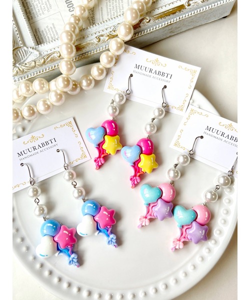 tone(トーン)の「【MUURABBTI】ファンシーバルーンピアス(MA)(ピアス(両耳用)・レディース・ピンク系その他2/ピンク系その他/ブルー・FREE)」の4枚目の写真
