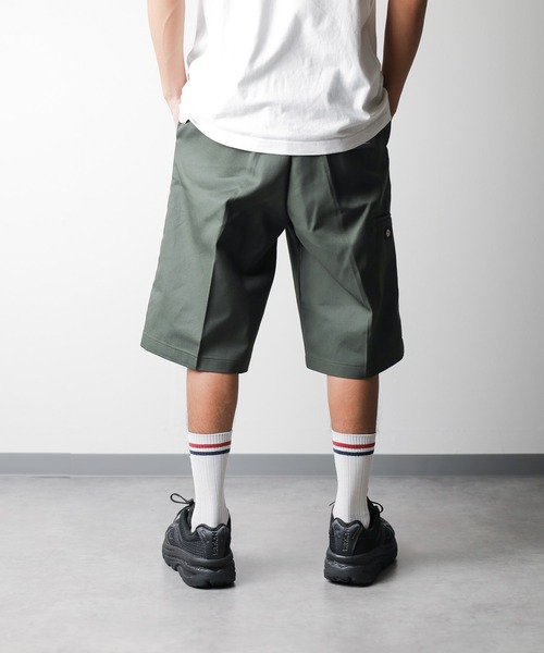 Dickies（ディッキーズ）の「【Dickies（ディッキーズ）】ライブショーツ（チノパンツ・メンズ・ピンク/パープル/ホワイト/モスグリーン/ネイビー/ブラック/ベージュ/レッド・XX-LARGE/X-SMALL/X-LARGE/SMALL/LARGE/MEDIUM）」の13枚目の写真