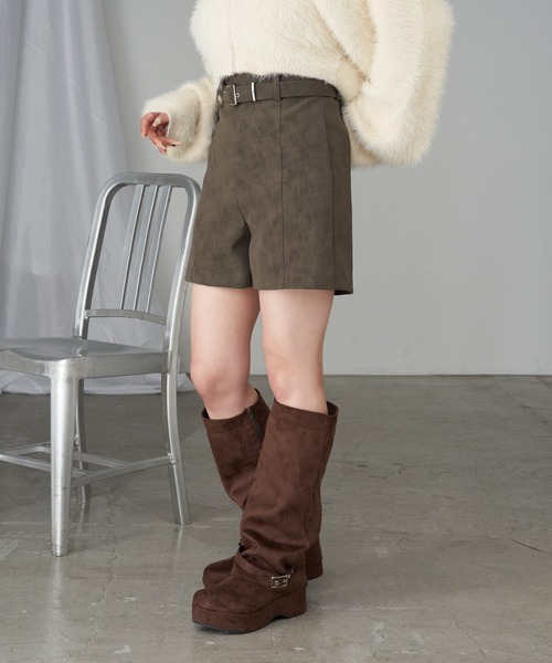 RAY CASSIN（レイカズン）の「レザーハーフパンツ（その他パンツ・レディース・ブラウン/ブラック/ブラウン系その他2・FREE）」の5枚目の写真