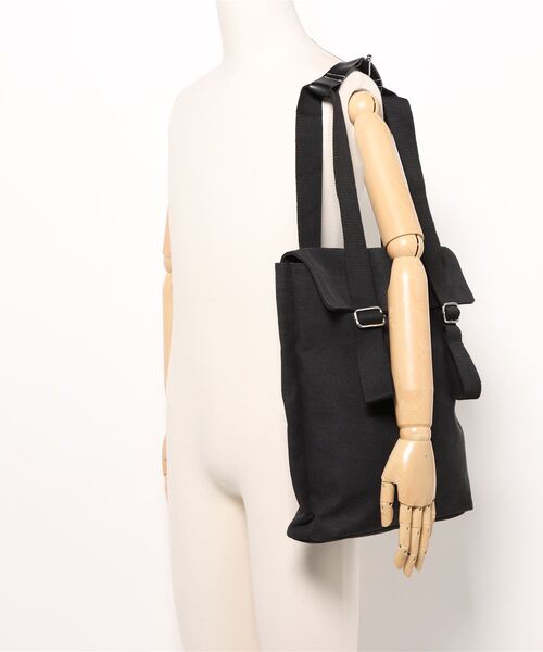 an meets zakka(アンミツザッカ)の「an meets zakka フラップコットンキャンバスリュック / レディース メンズ ユニセックス 鞄 カバン バック バックパック(バックパック/リュック・レディース・ベージュ/ブラック・ONESIZE)」の7枚目の写真