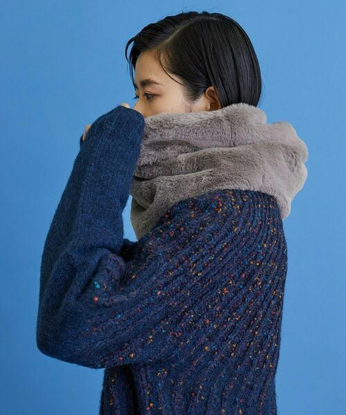 FRAPBOIS（フラボア）の「カラースヌード（ネックウォーマー/スヌード・レディース・オフホワイト/グレイッシュベージュ/ネイビー・FREE）」の11枚目の写真